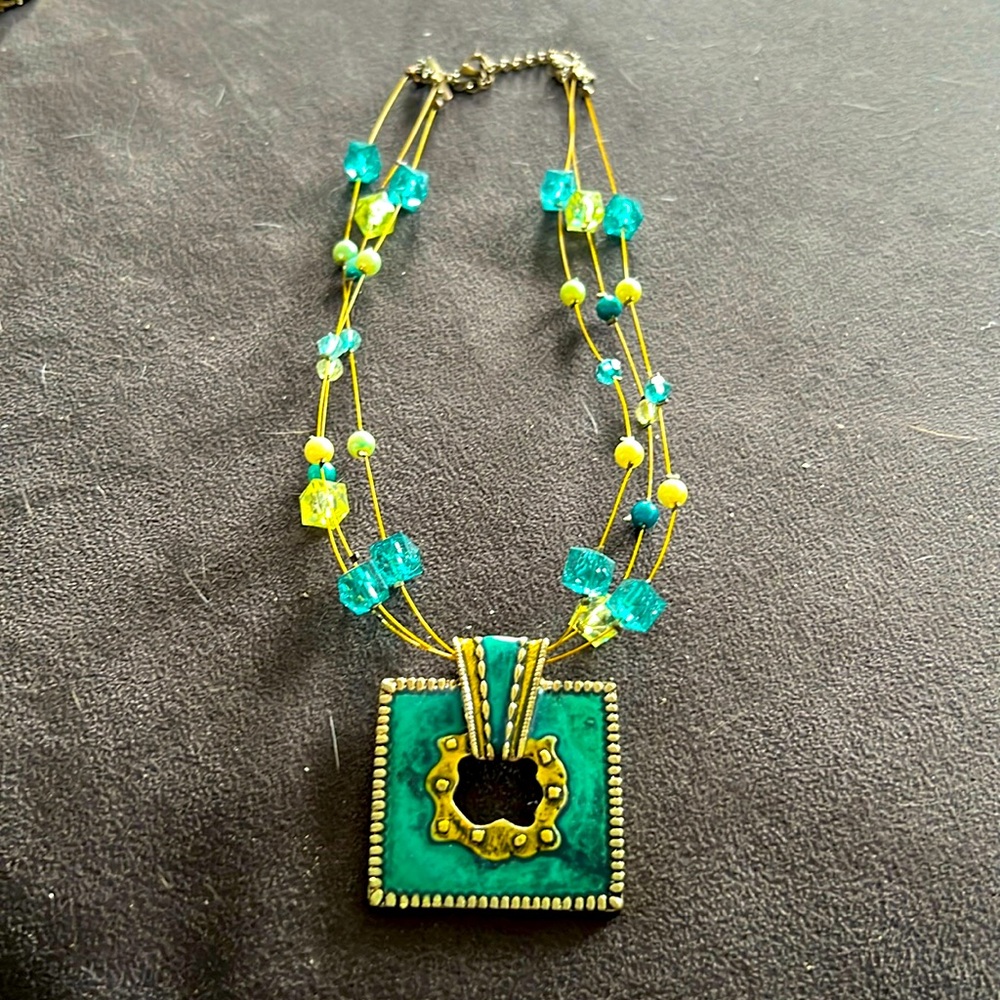 Green and gold beaded necklace